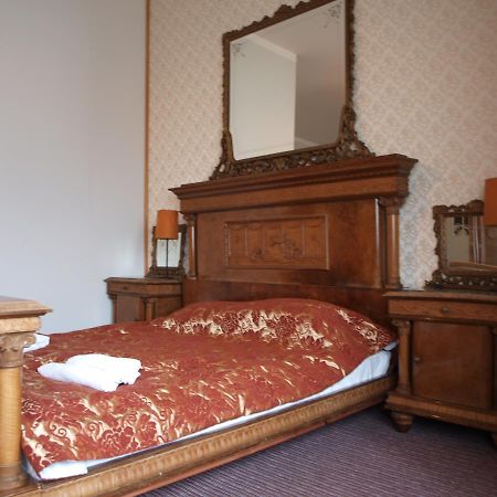 Hotel I Restauracja Chopin Żary Kültér fotó