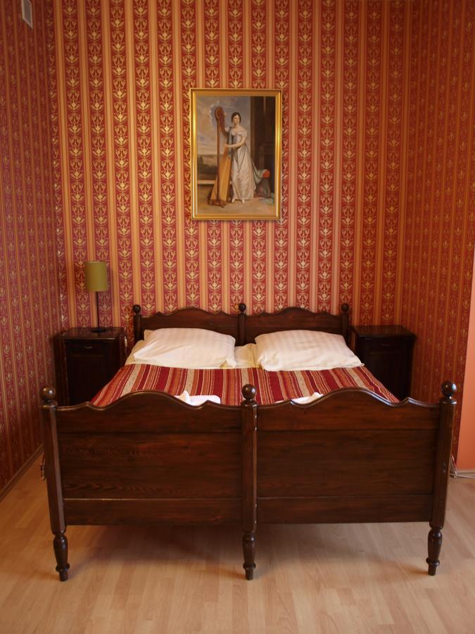 Hotel I Restauracja Chopin Żary Kültér fotó